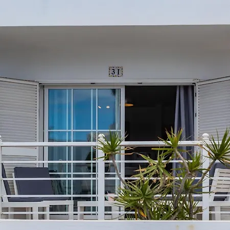Daire Bright 5 Minutes Walking From The Beach